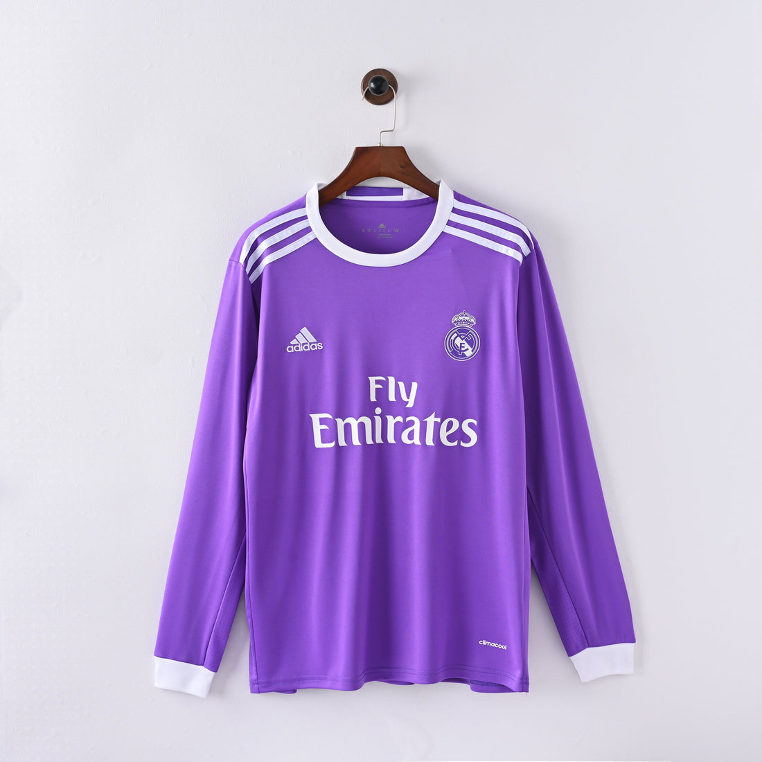 maillot-manches-lounges-real-madrid-2016-2017-exterieur-vintage-retro-1
