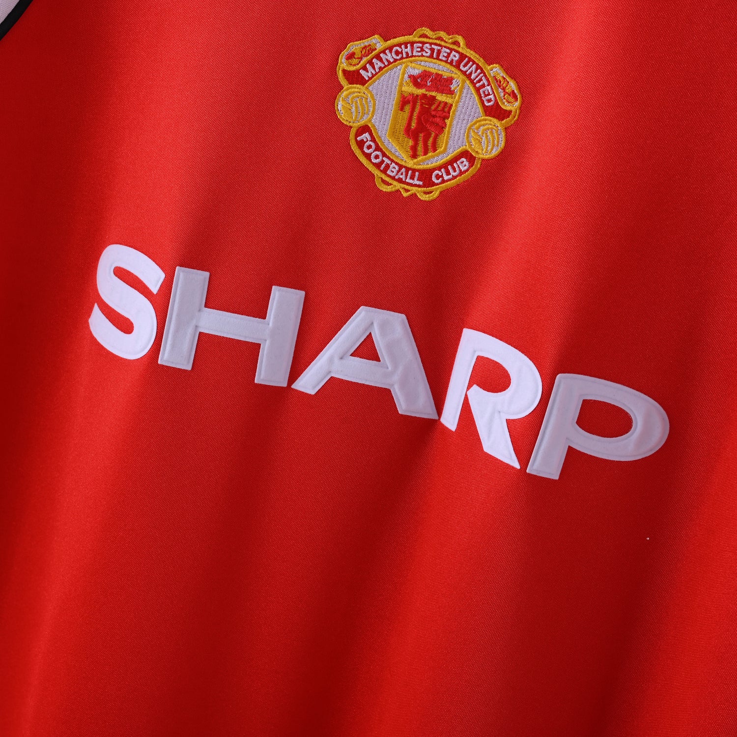 maillot-manchester-united-1984-1985-domicile-vintage-retro-4