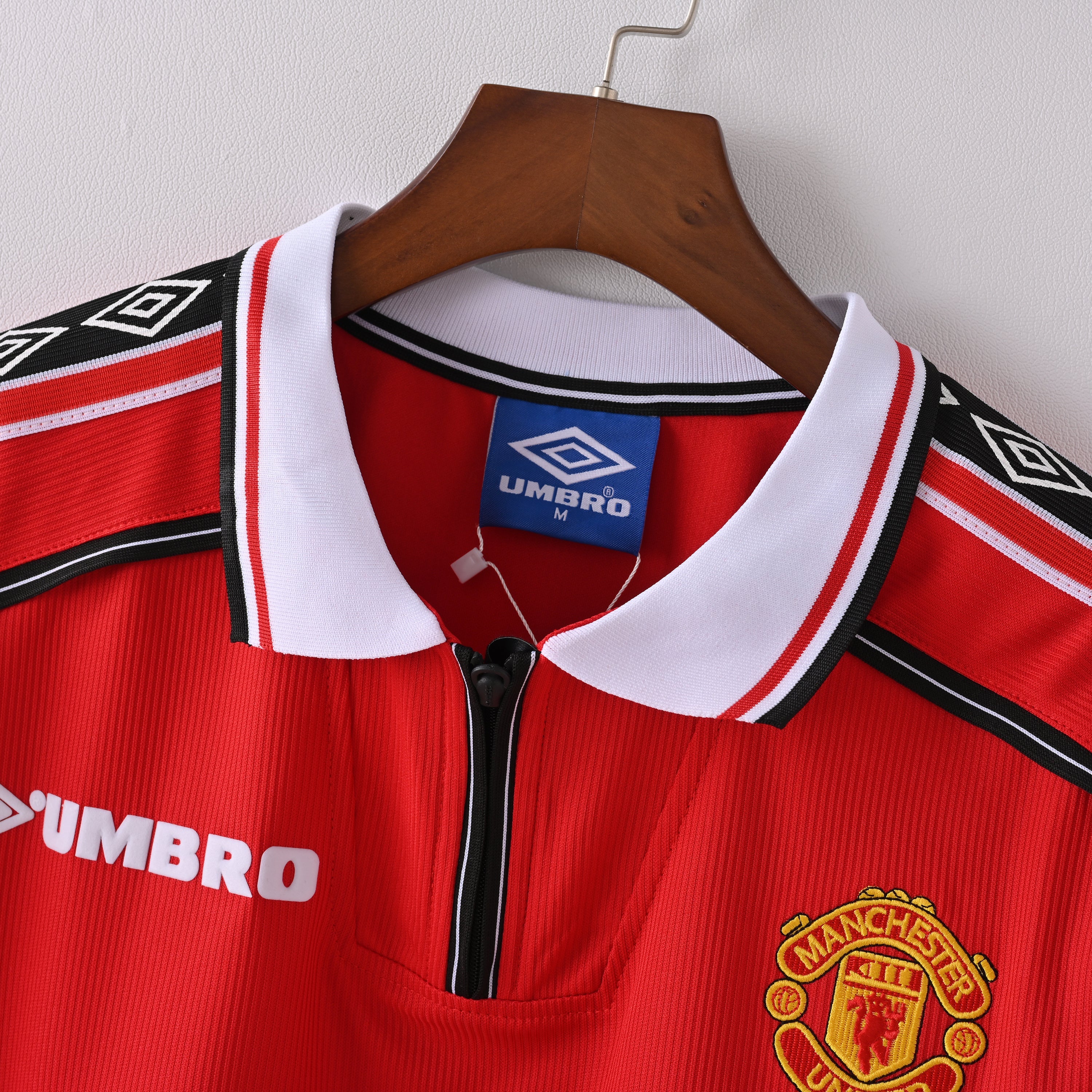 Men's Manchester United Retro Vintage 1998-1999 Home Jersey – Foot