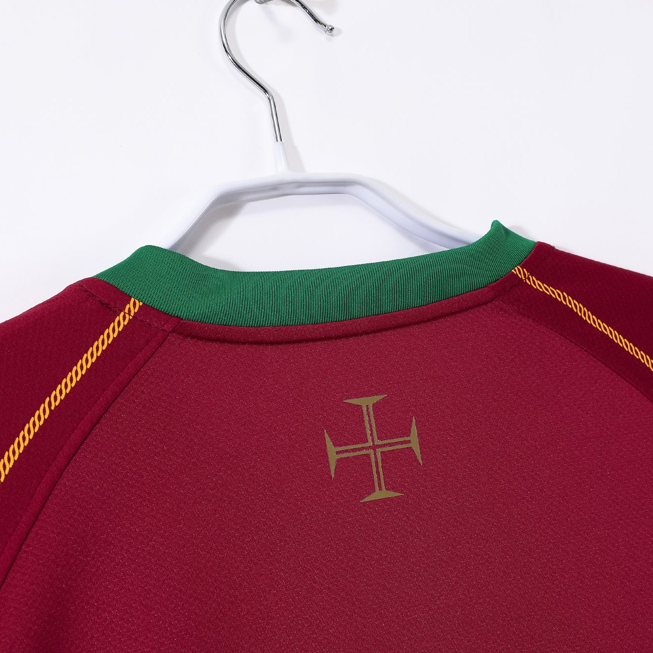 maillot-portugal-retro-vintage-stade-2006-domicile-homme-foot-sport-3