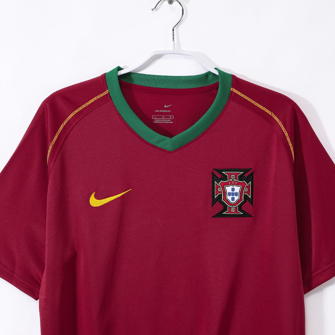 maillot-portugal-retro-vintage-stade-2006-domicile-homme-foot-sport-4