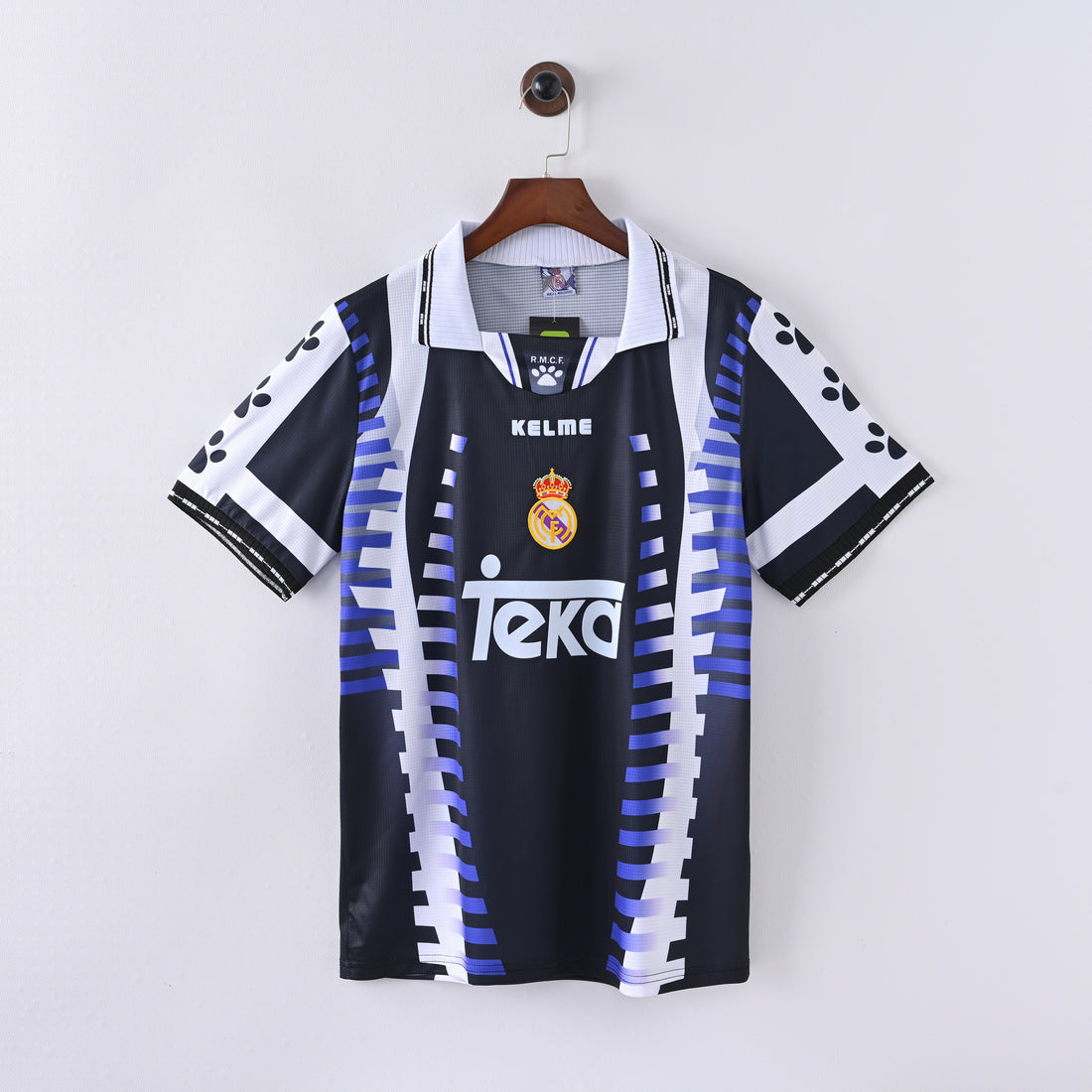 maillot-real-madrid-1997-1998-third-vintage-retro-1