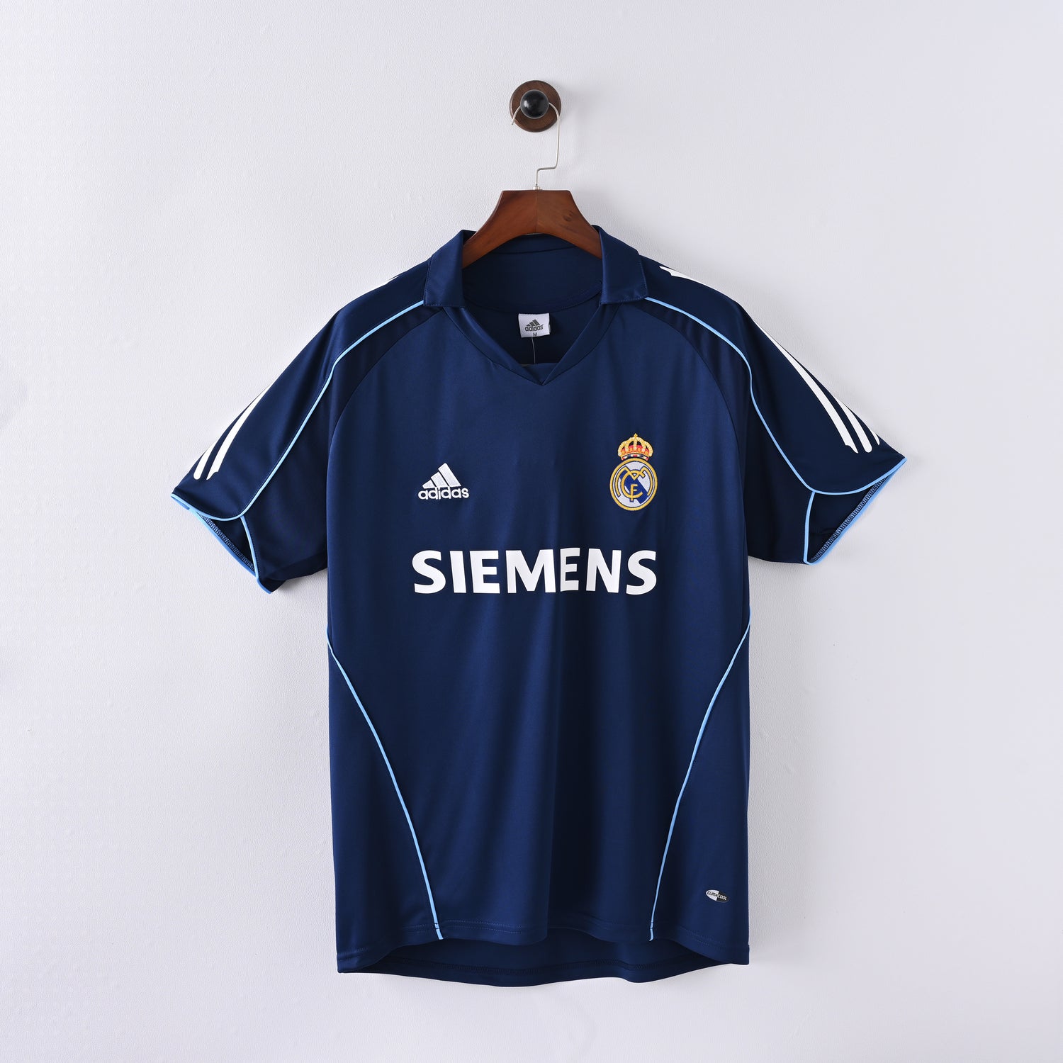 maillot-real-madrid-2005-2006-exterieur-vintage-retro-1