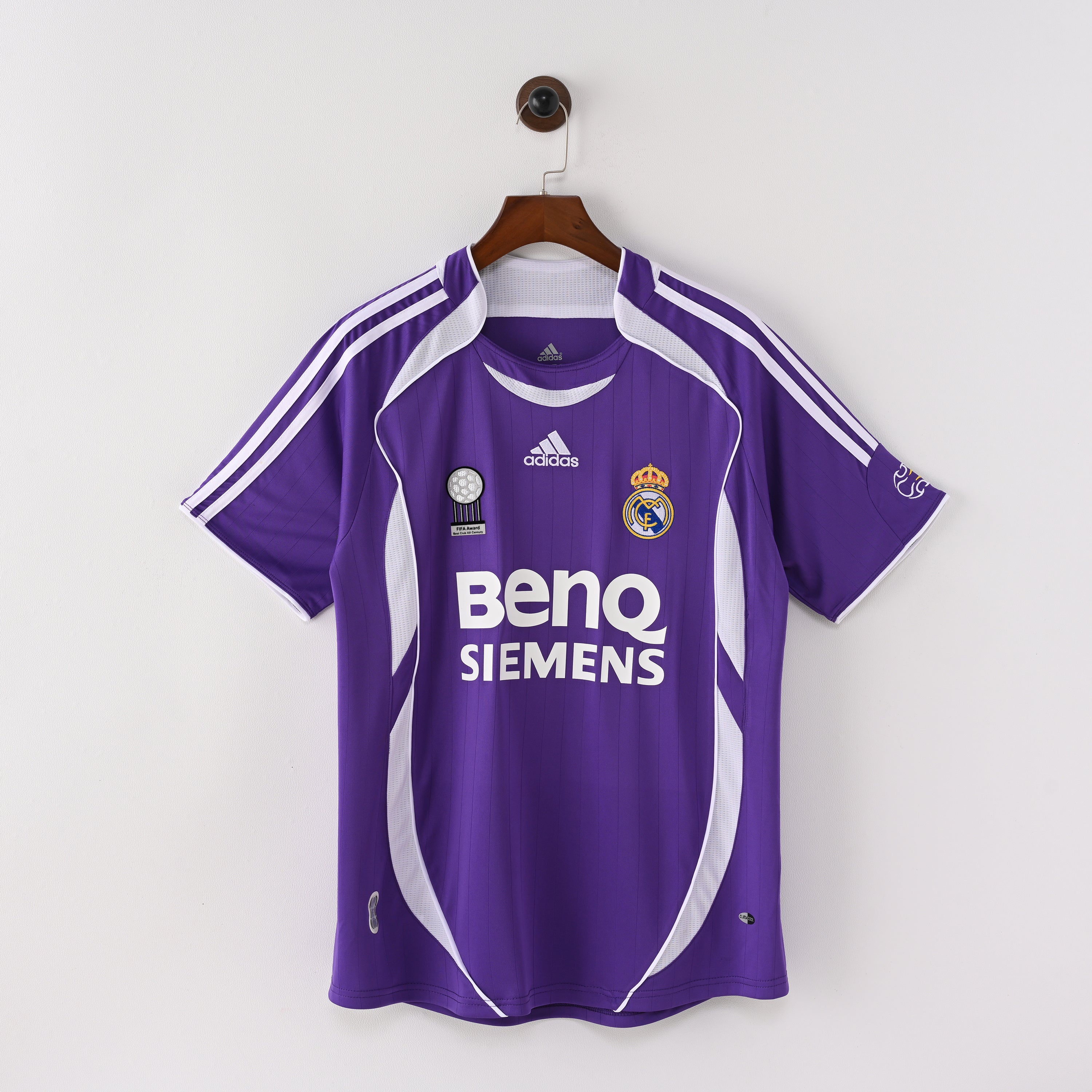 Real Madrid Retro Vintage 2006-2007 Third Jersey Men – Foot Sport