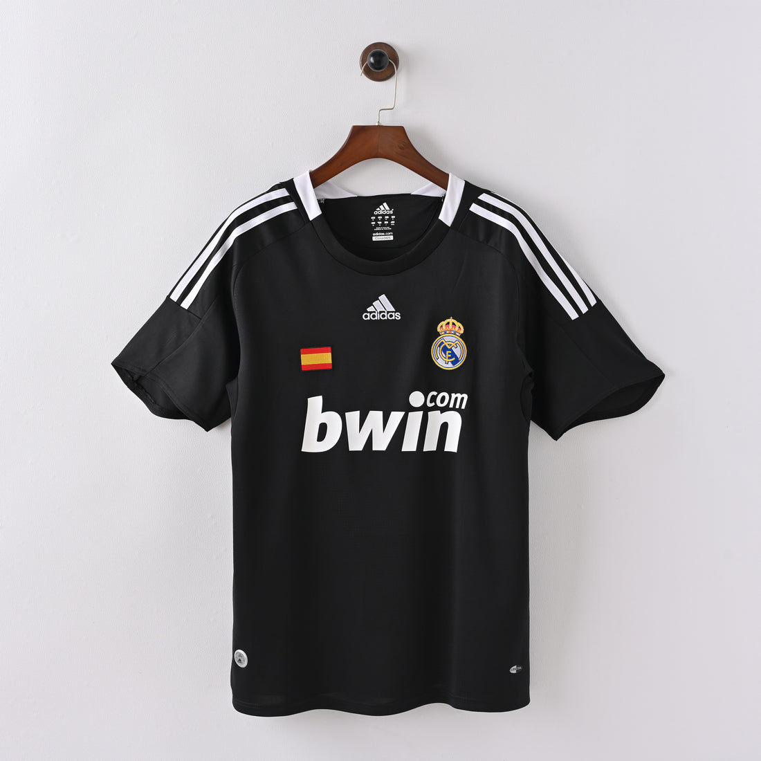 maillot-real-madrid-2008-2009-third-vintage-retro-1