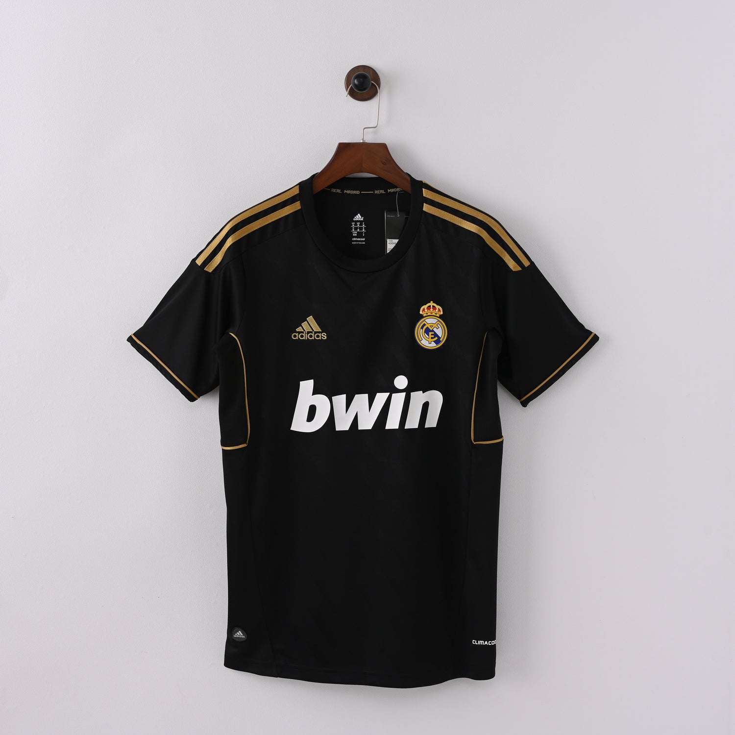 maillot-real-madrid-2011-2012-exterieur-vintage-retro-1