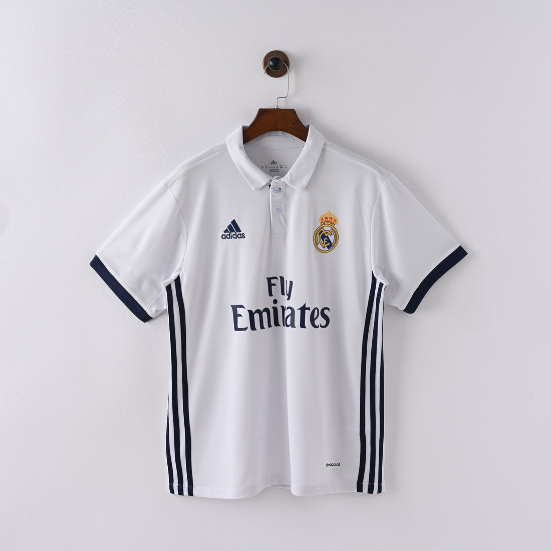 maillot-real-madrid-2016-2017-domicile-vintage-retro-1