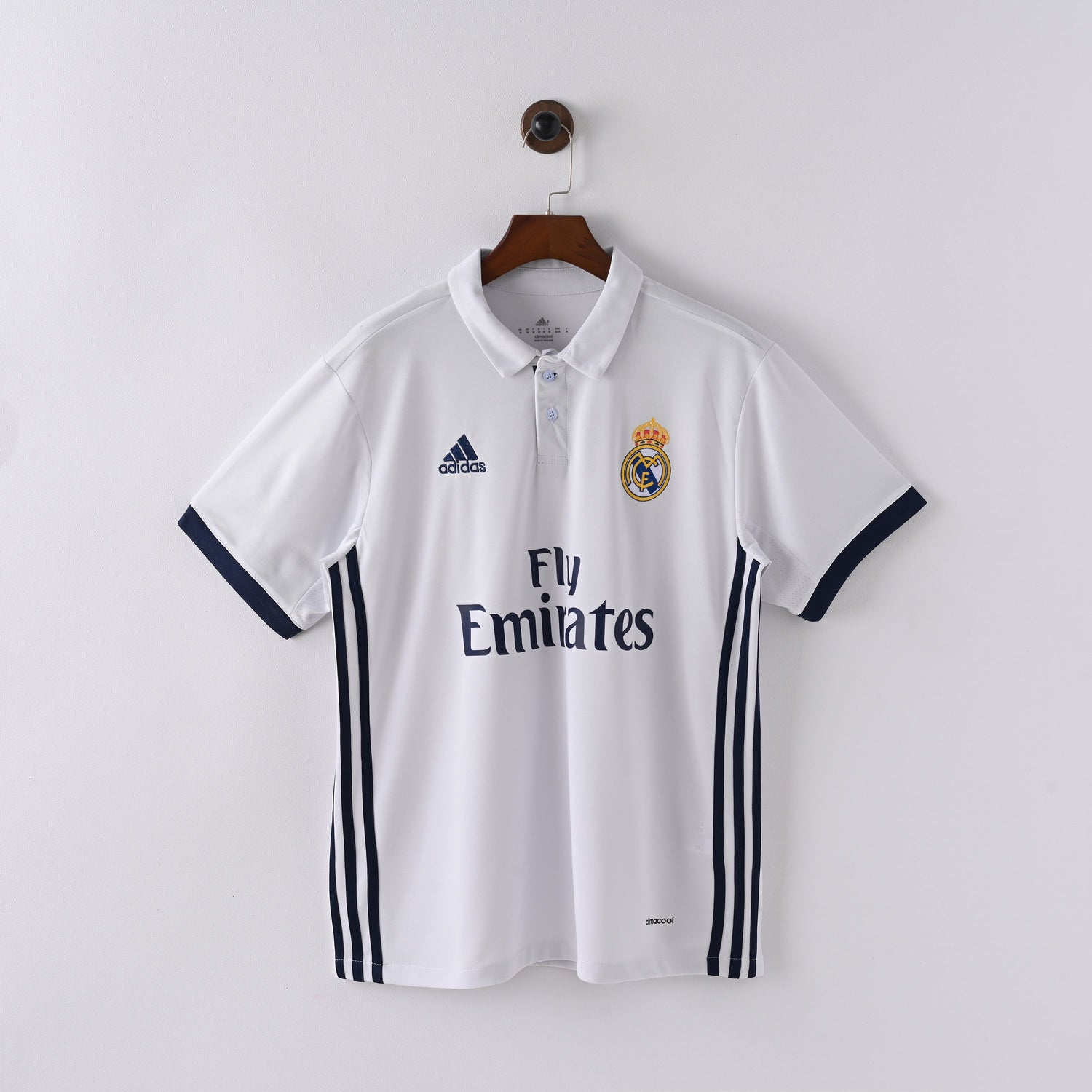 maillot-real-madrid-2016-2017-domicile-vintage-retro-1