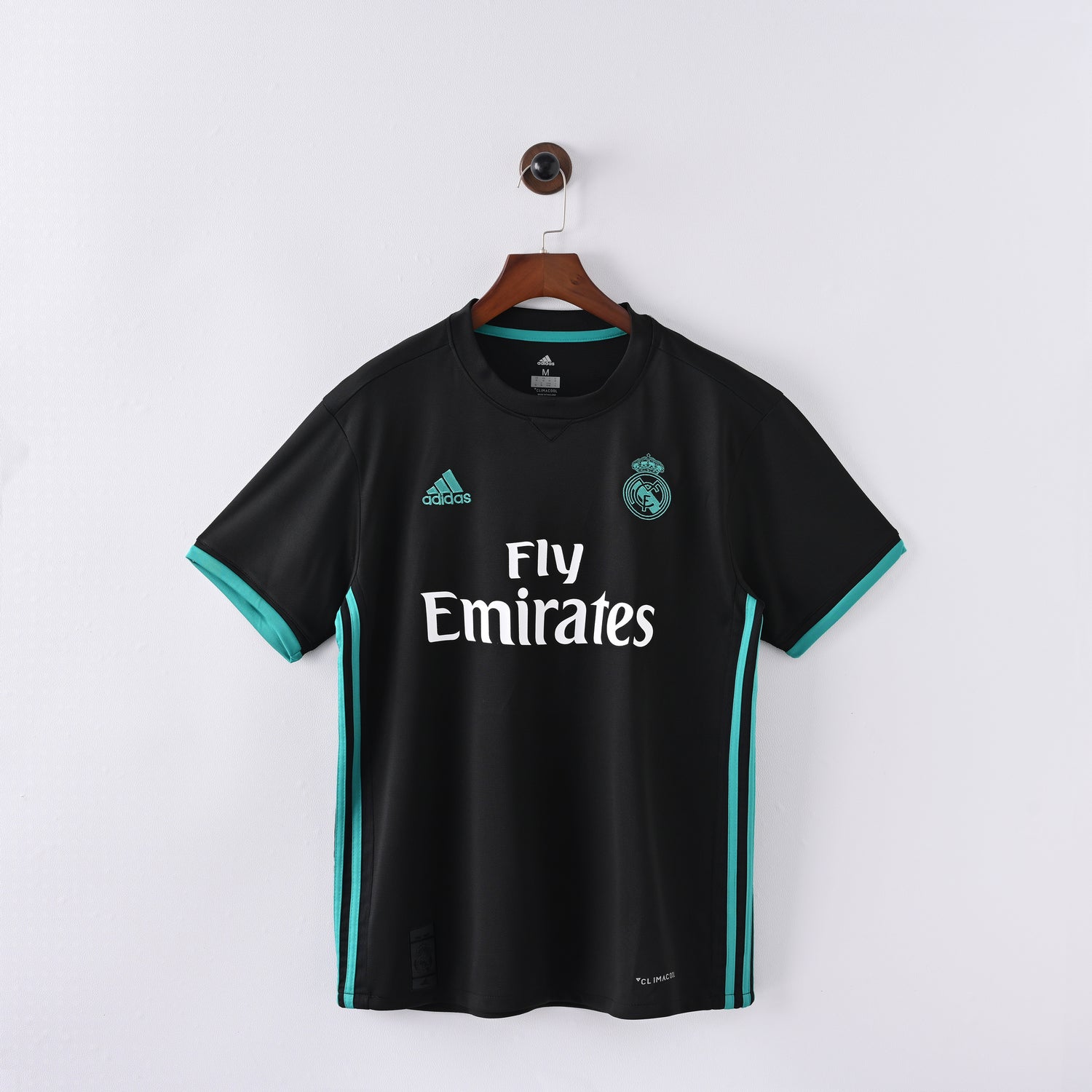 maillot-real-madrid-2017-2018-exterieur-vintage-retro-1
