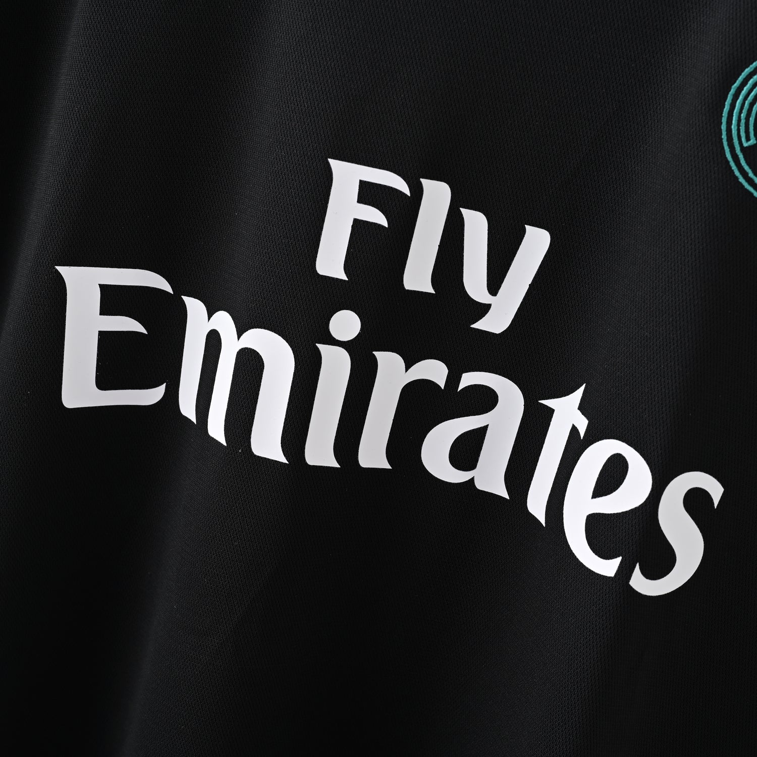 maillot-real-madrid-2017-2018-exterieur-vintage-retro-3