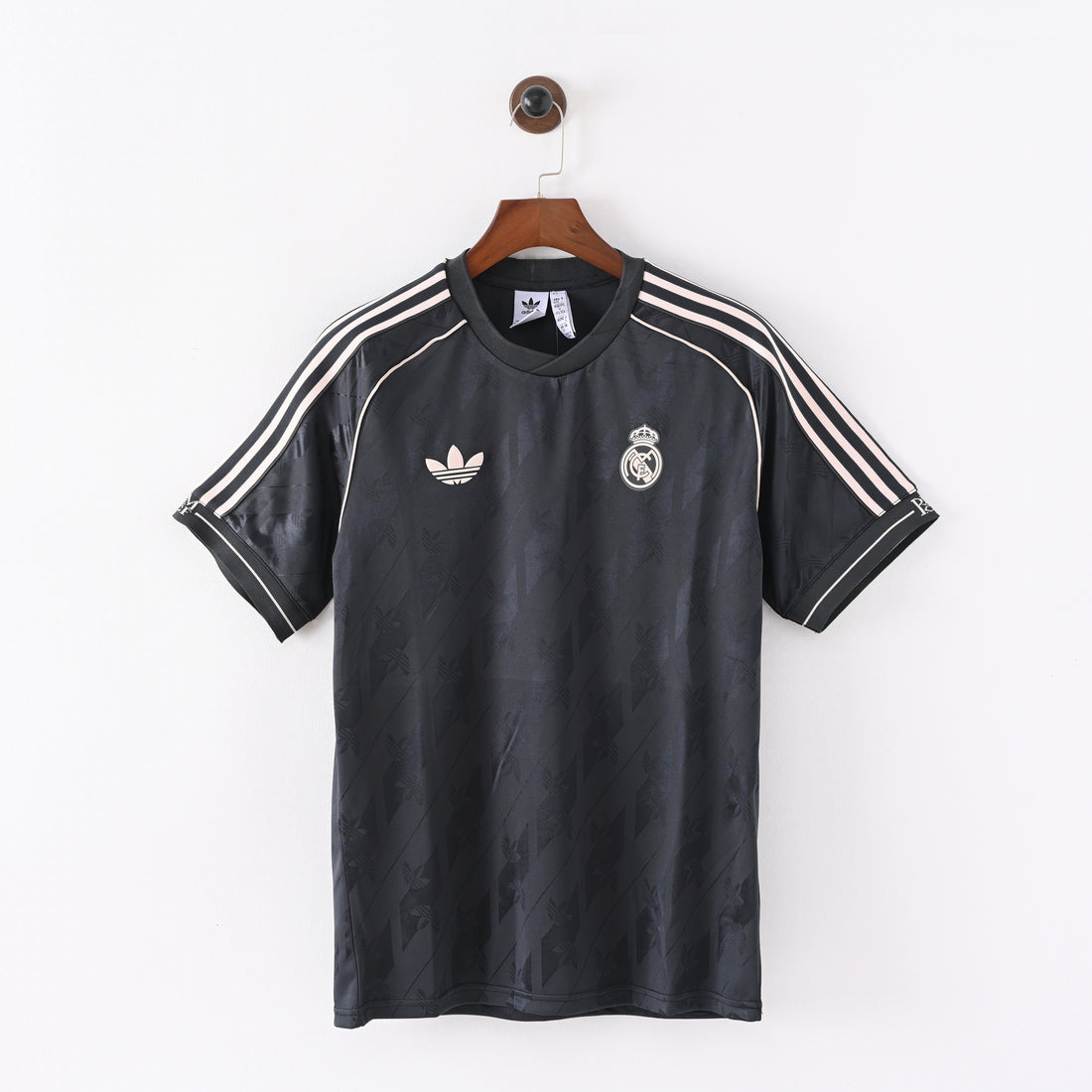 maillot-real-madrid-2024-2025-third-lifestyler-vintage-retro-1