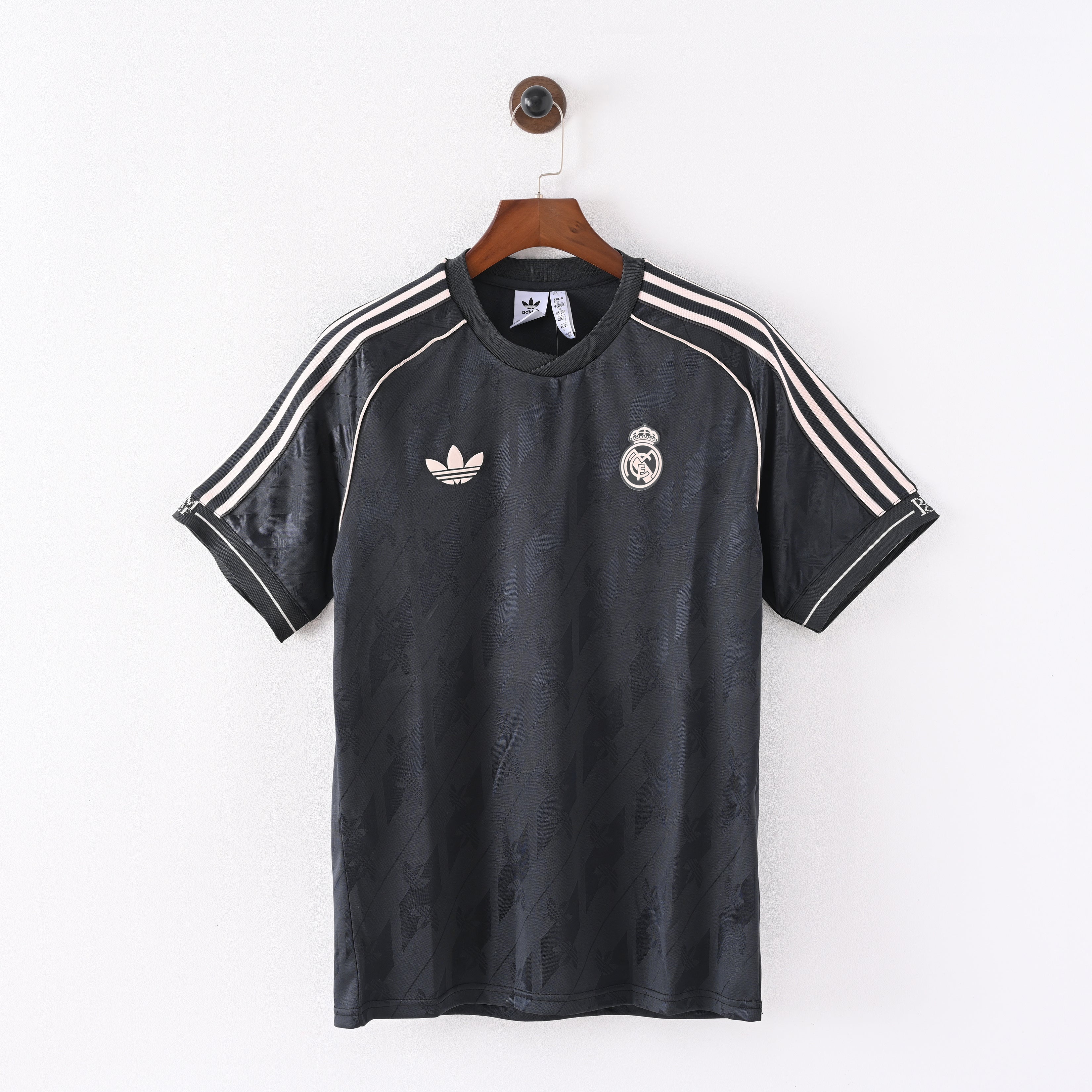 maillot-real-madrid-2024-2025-third-lifestyler-vintage-retro-1